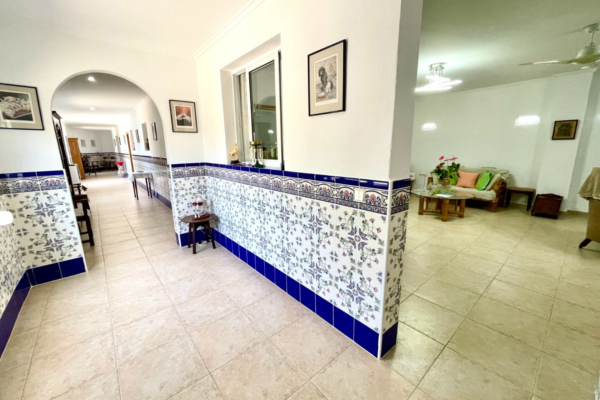 Reventa - Villa -
Daya Nueva