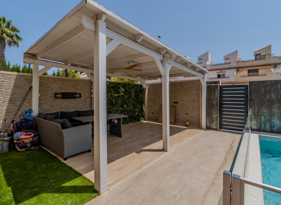 Reventa - Villa Detached -
Torrevieja - Torreta - florida