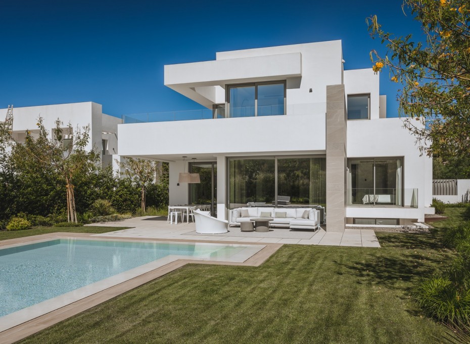 Reventa - Villa -
Estepona - El Paraíso