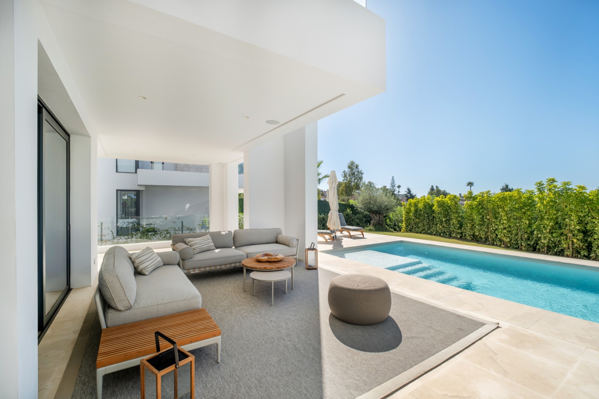 Reventa - Villa -
Estepona - El Paraíso