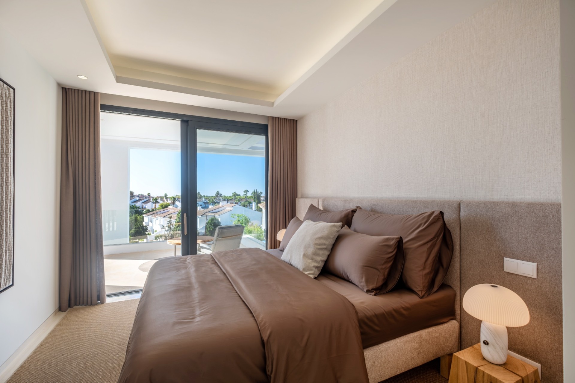 Reventa - Villa -
Estepona - El Paraíso