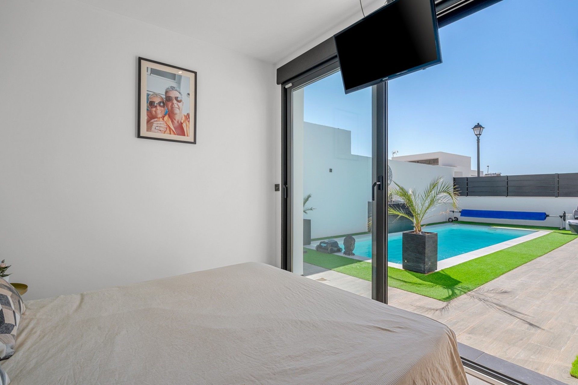 Reventa - Villa -
Fortuna - Urbanizacion Las Kalendas