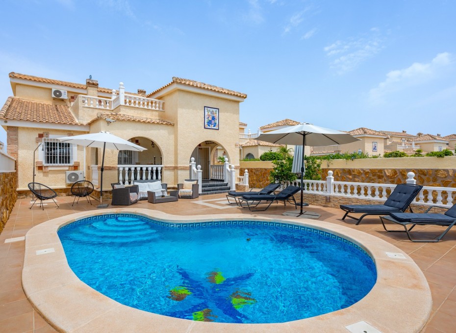 Reventa - Villa -
Gran Alacant - Costa Blanca