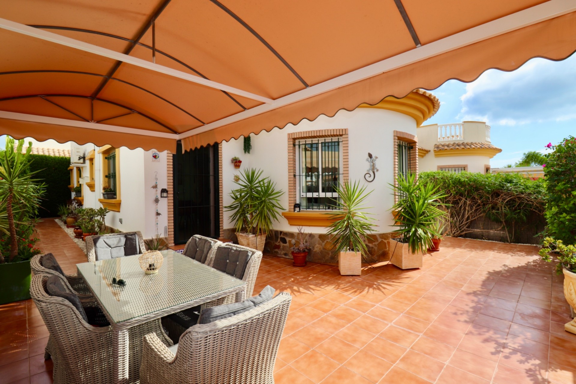 Reventa - Villa -
Guardamar del Segura - El Raso