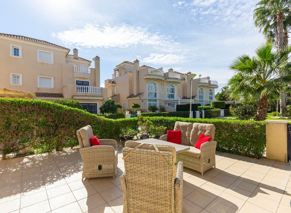 Reventa - Villa -
Guardamar del Segura - EL RASO