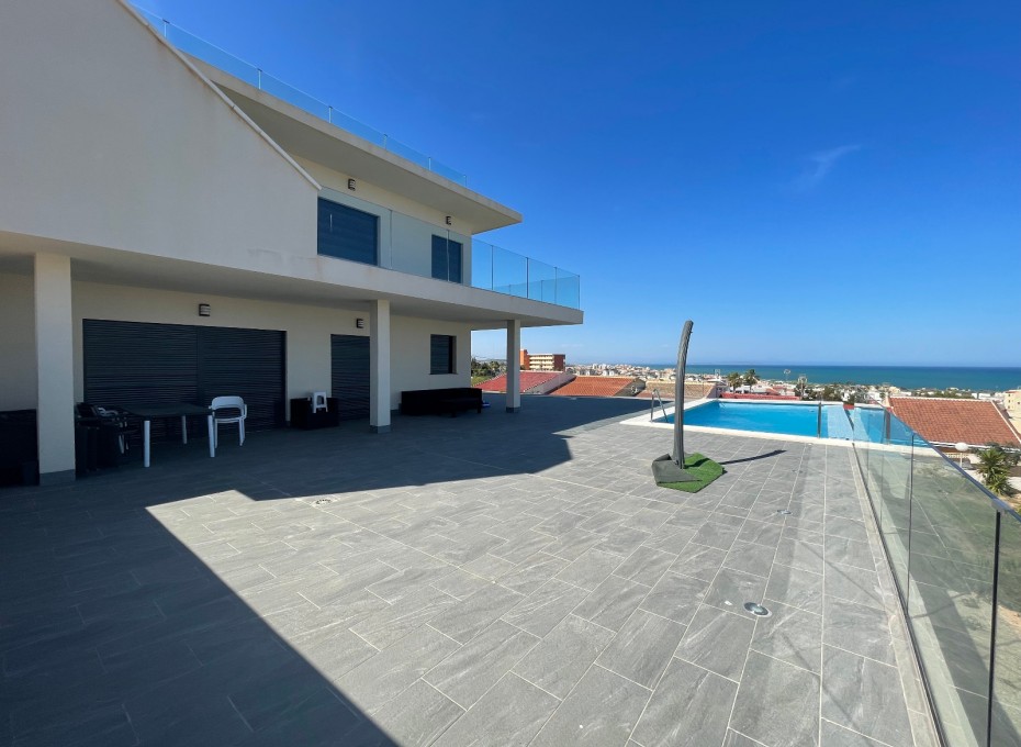 Reventa - Villa -
La Mata