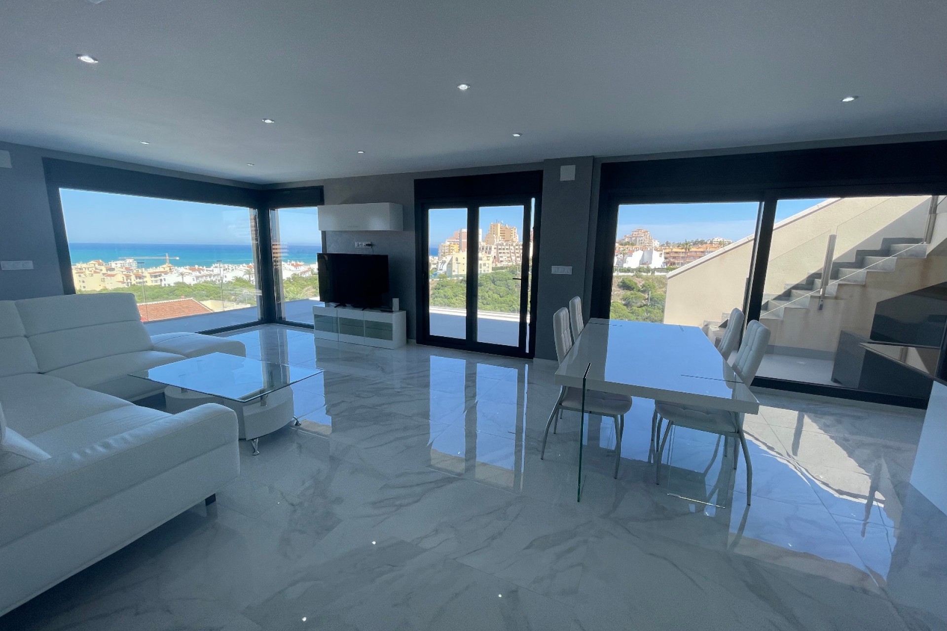 Reventa - Villa -
La Mata