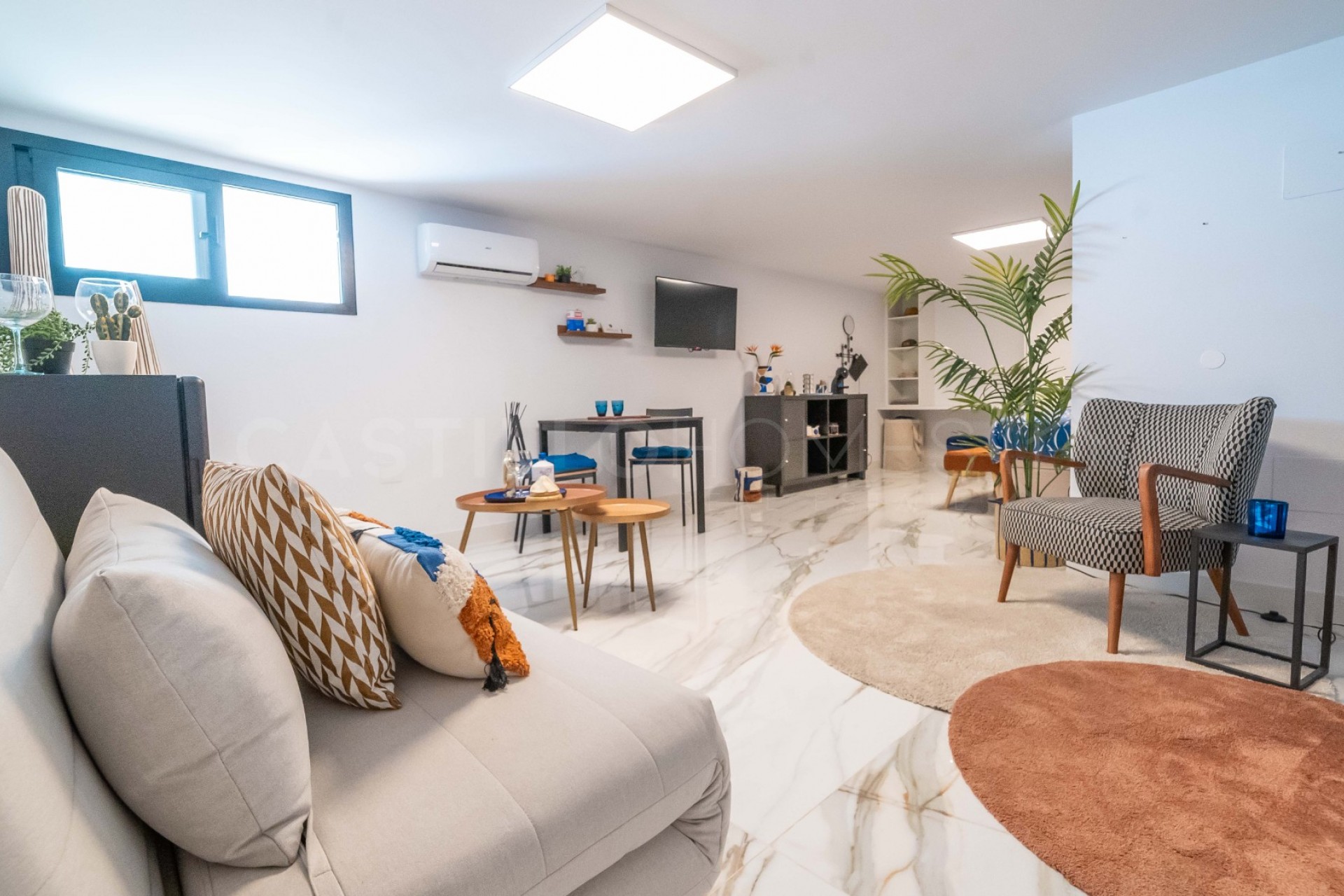 Reventa - Villa -
Las colinas - Las colinas golf