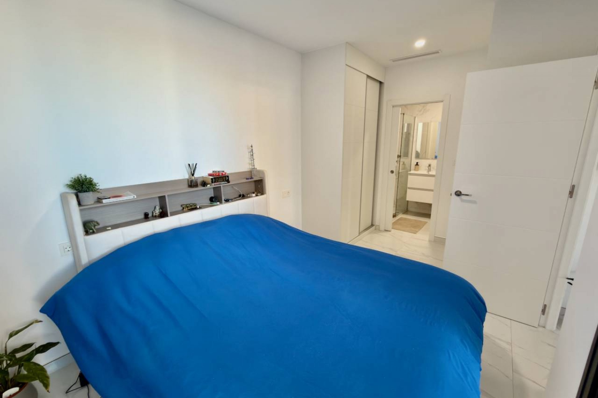 Reventa - Villa -
Los Montesinos - La Herrada