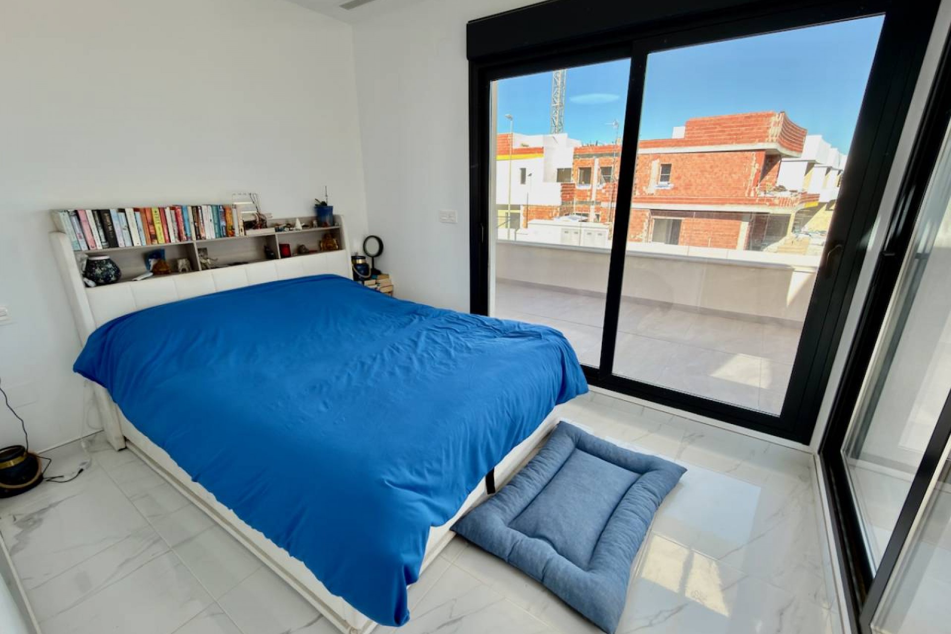 Reventa - Villa -
Los Montesinos - La Herrada