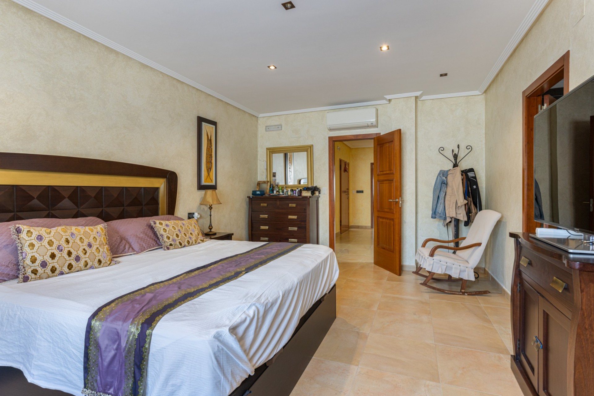 Reventa - Villa -
Los Montesinos - La Herrada