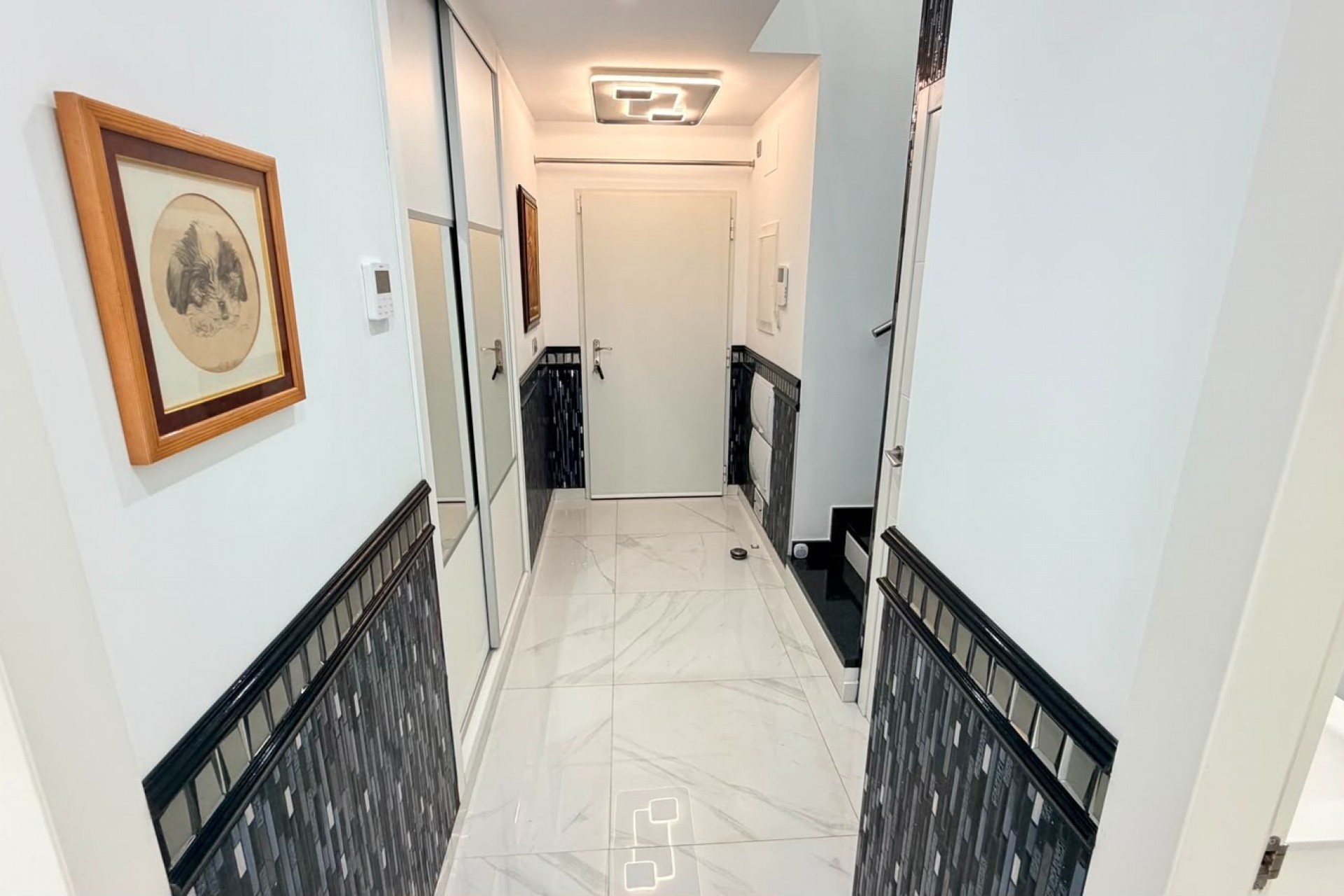 Reventa - Villa -
Los Montesinos - La Herrada
