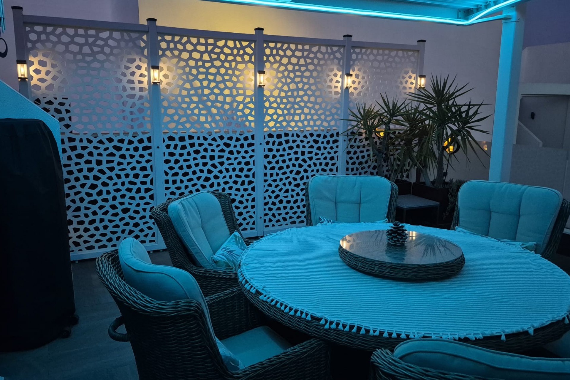 Reventa - Villa -
Los Montesinos - La Herrada