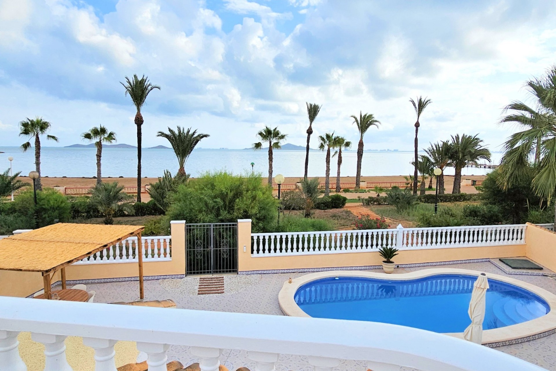 Reventa - Villa -
LOS URRUTIAS - ESTRELLA DE MAR