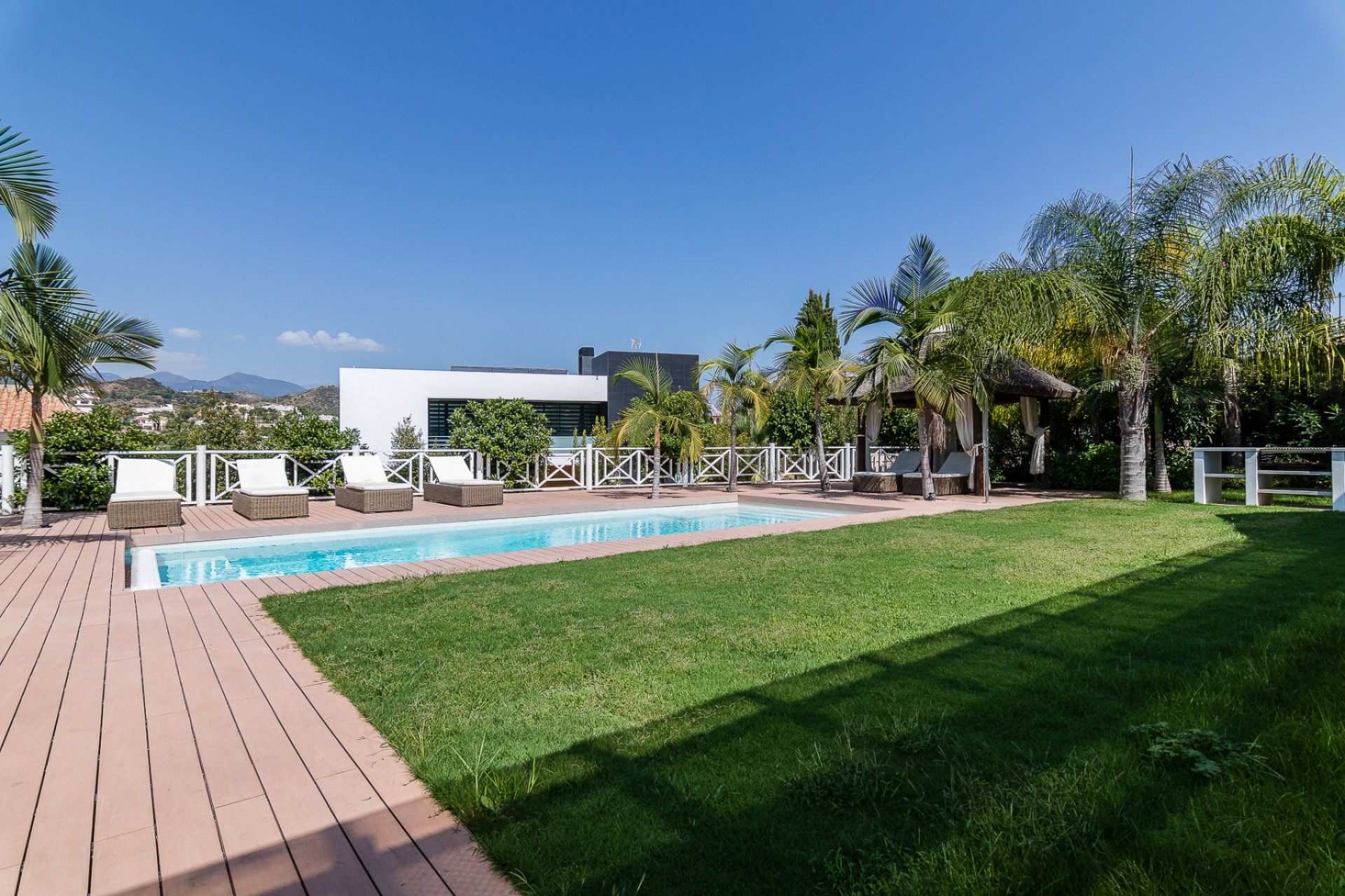 Reventa - Villa -
Marbella - Nueva Andalucía