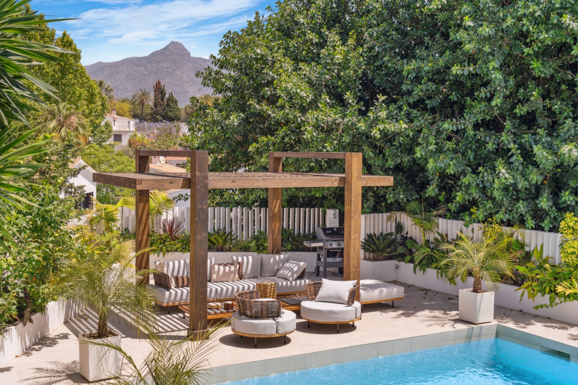 Reventa - Villa -
Marbella - Nueva Andalucía
