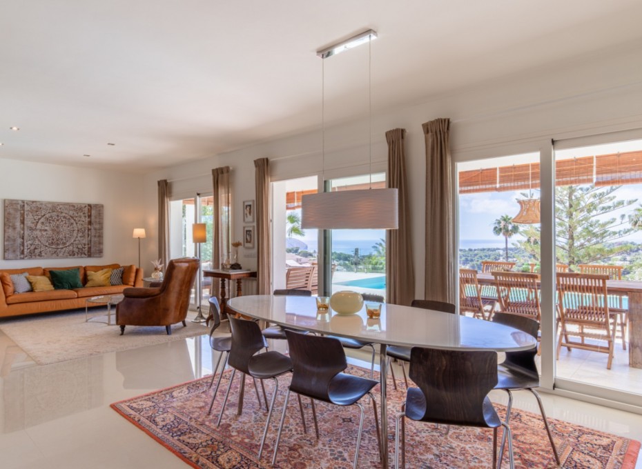 Reventa - Villa -
Moraira - Benimeit