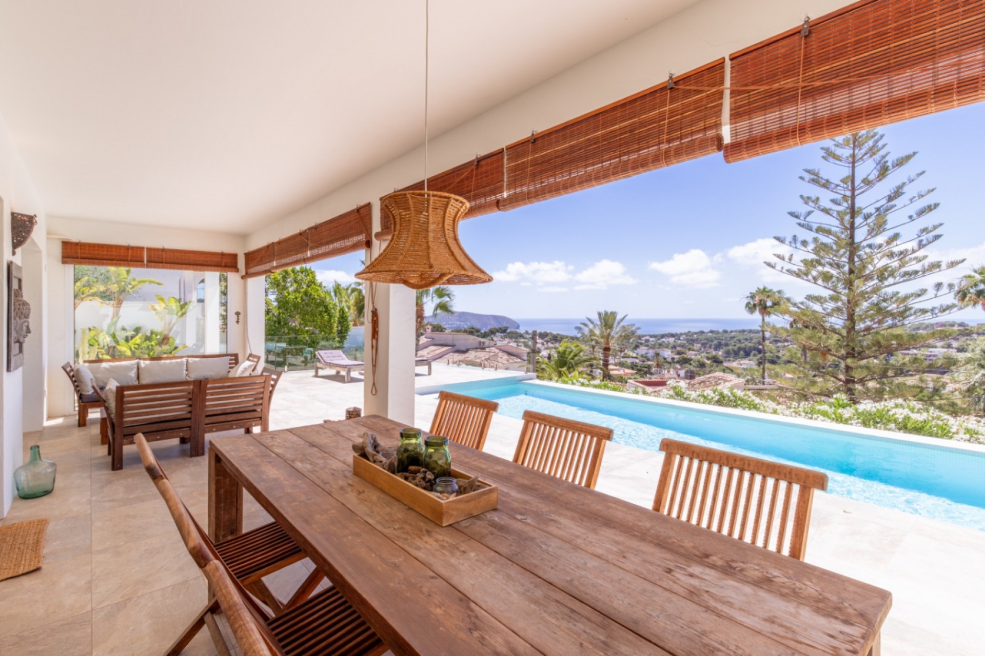 Reventa - Villa -
Moraira - Benimeit