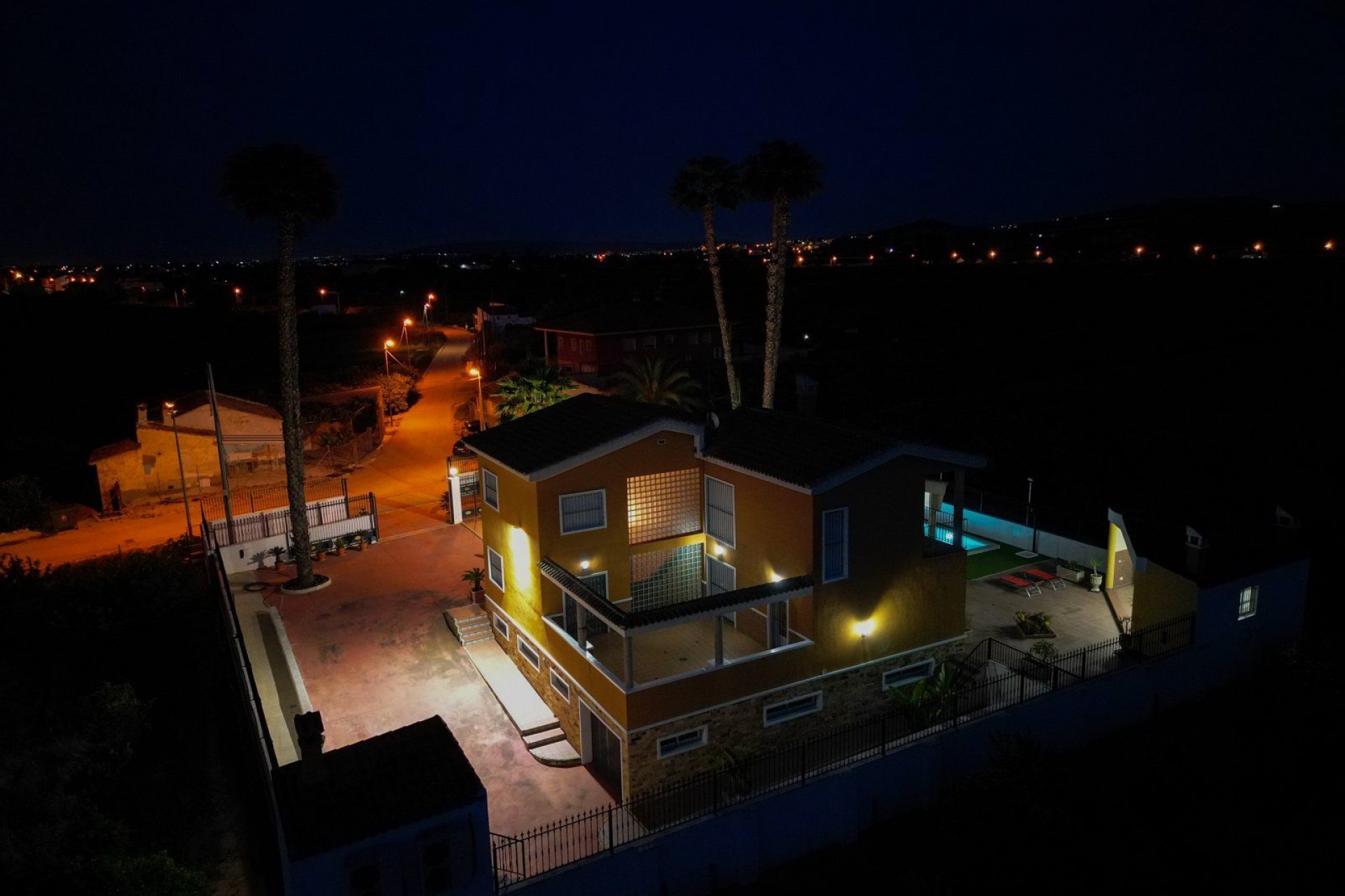 Reventa - Villa -
Orihuela - Correntías Medias