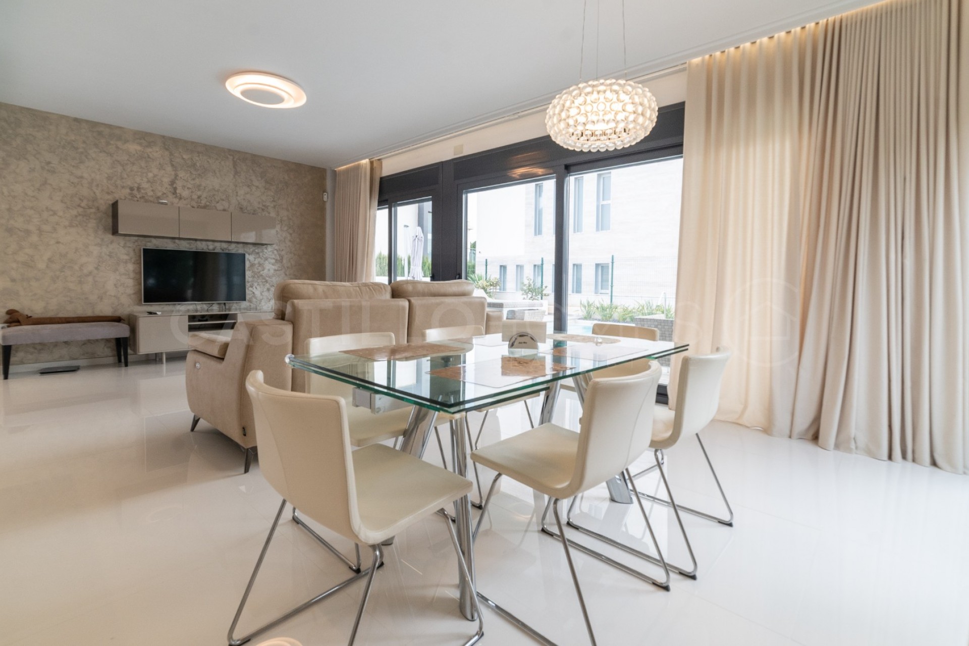 Reventa - Villa -
Orihuela Costa - Campoamor