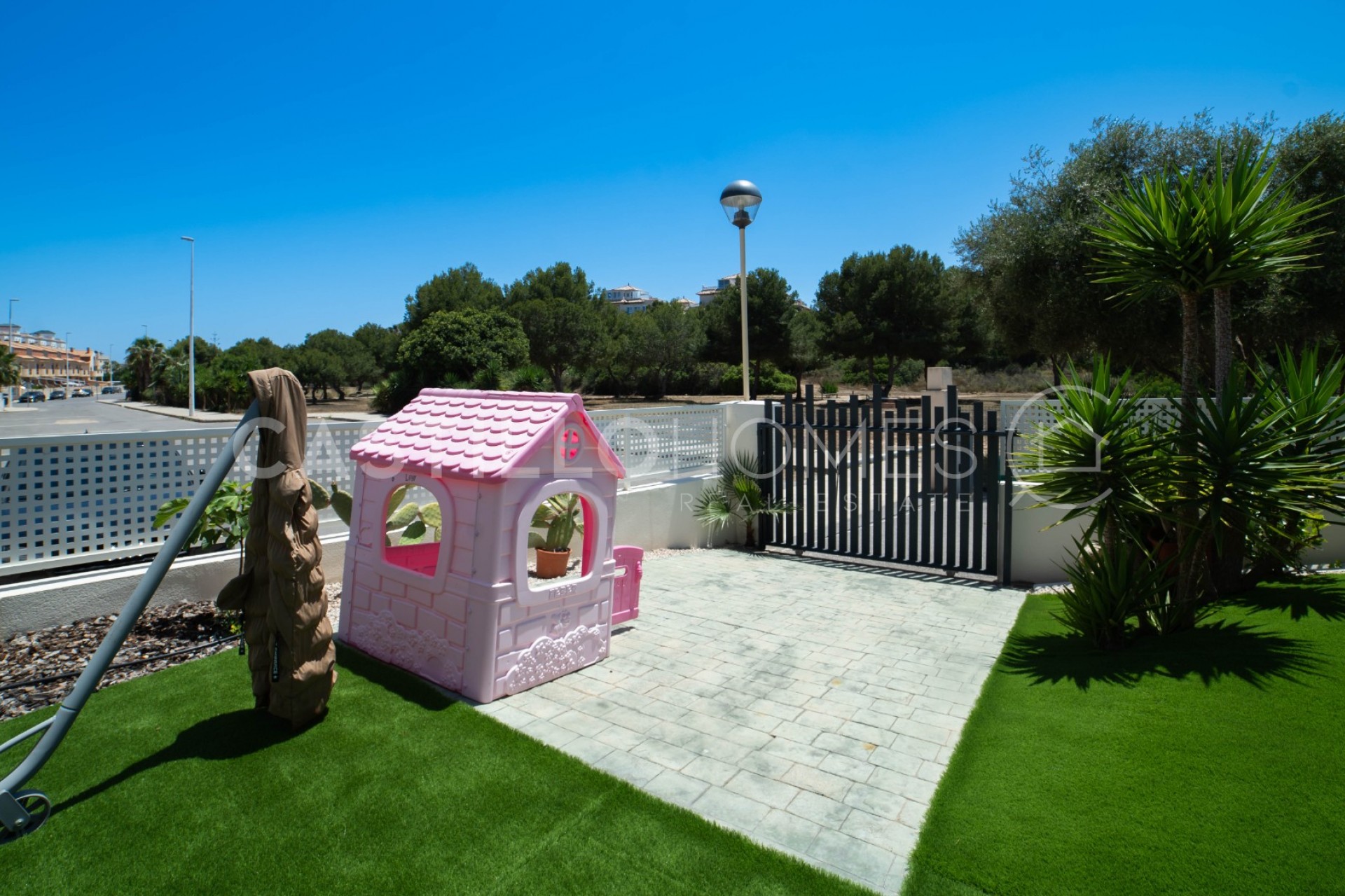 Reventa - Villa -
Orihuela Costa - La Zenia