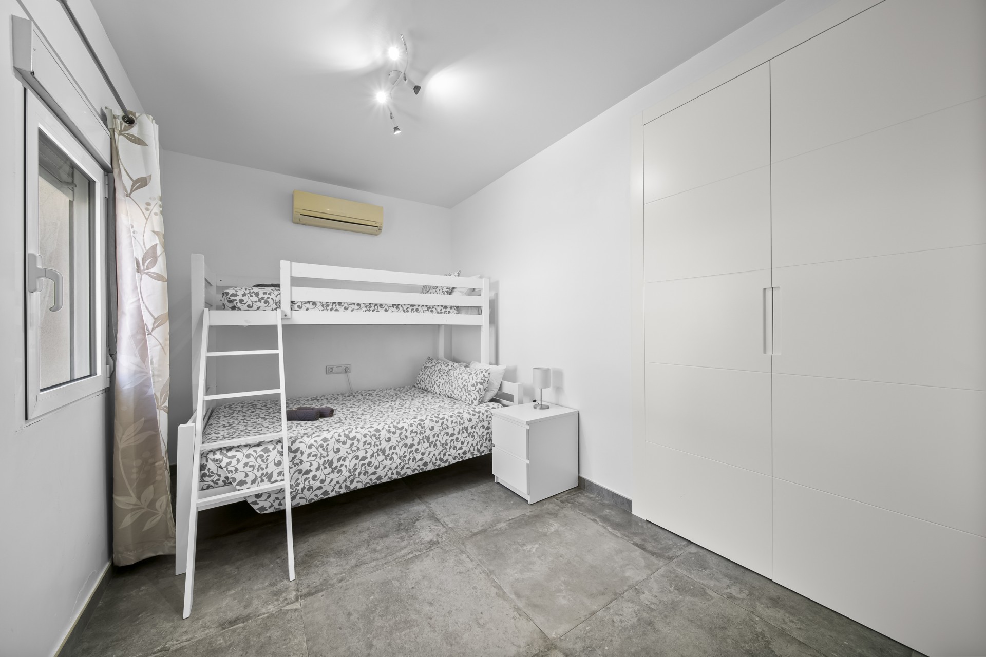 Reventa - Villa -
Orihuela Costa - La Zenia