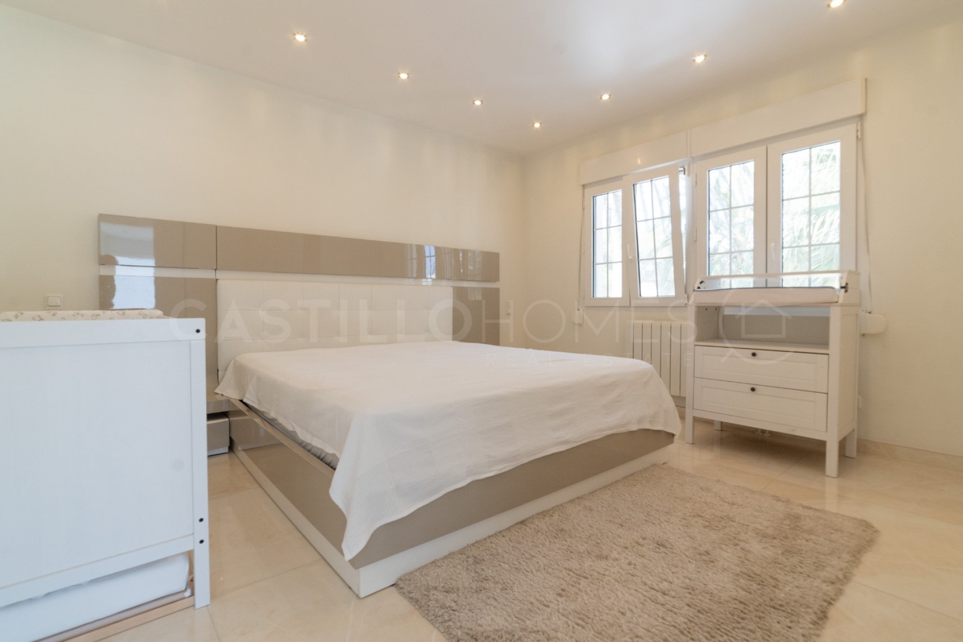 Reventa - Villa -
Orihuela Costa - La Zenia