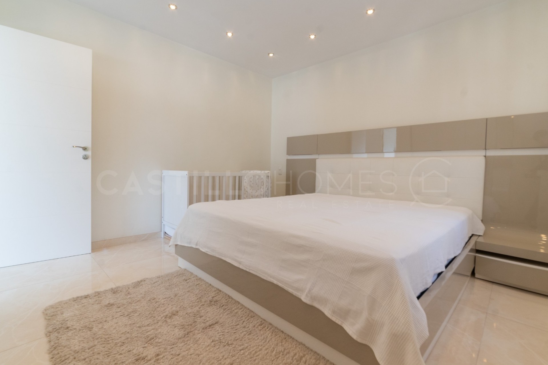 Reventa - Villa -
Orihuela Costa - La Zenia