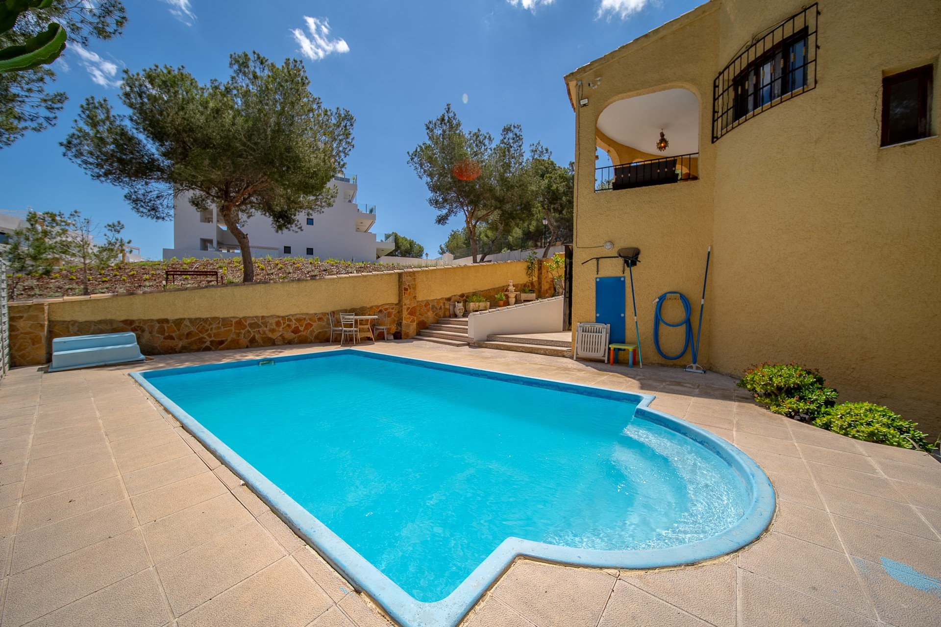 Reventa - Villa -
Orihuela Costa - Las Filipinas