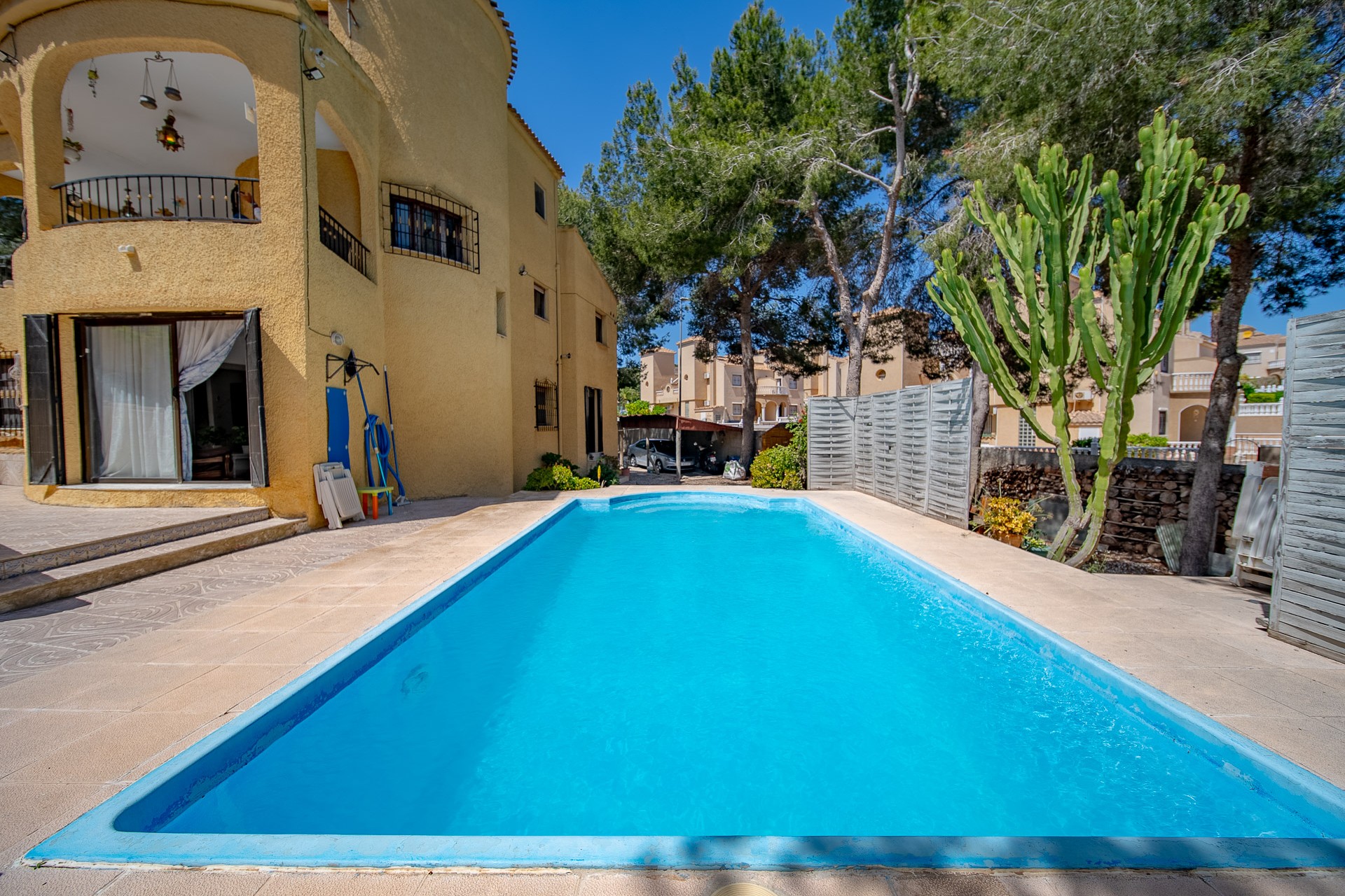 Reventa - Villa -
Orihuela Costa - Las Filipinas