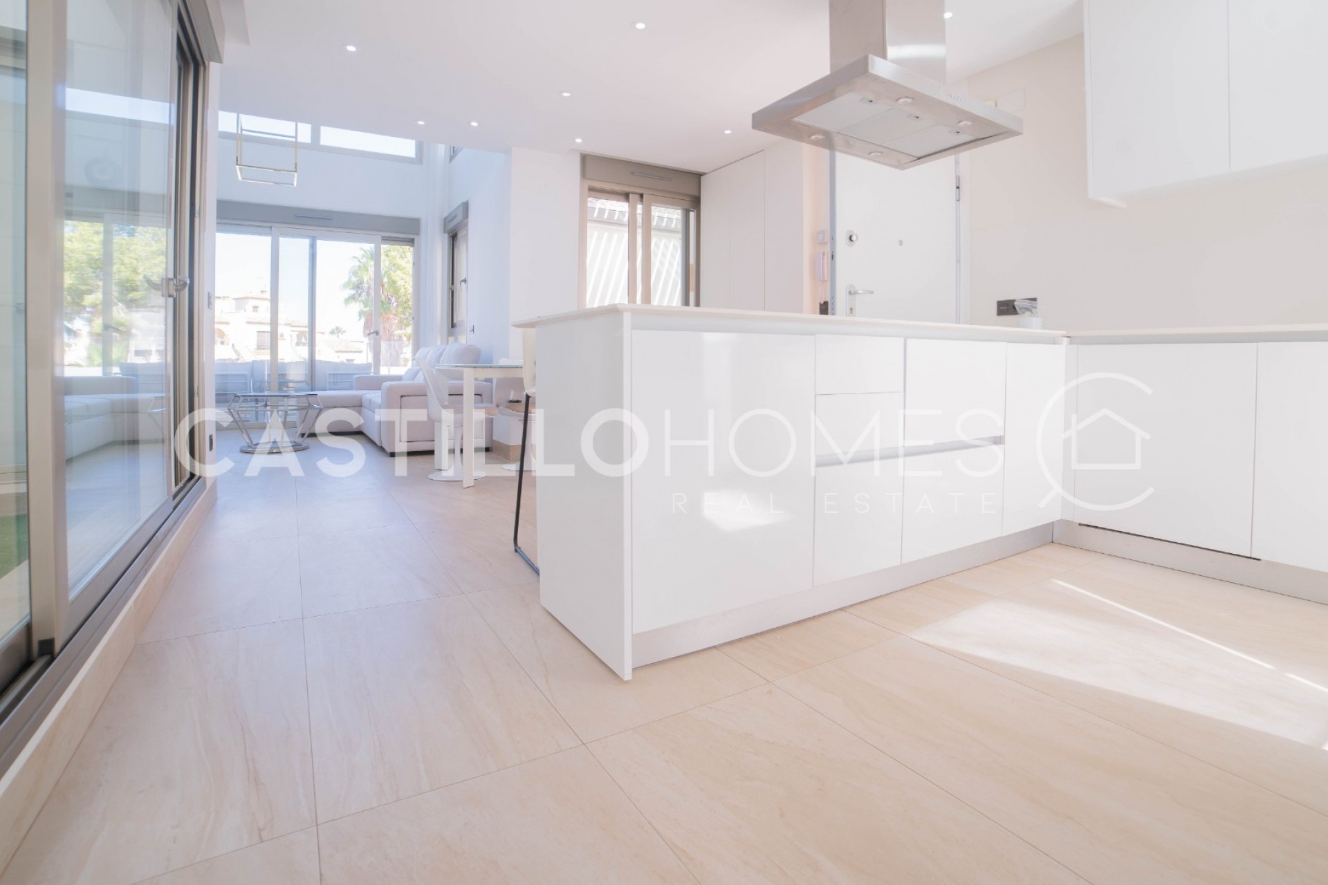 Reventa - Villa -
Orihuela Costa - Las Filipinas