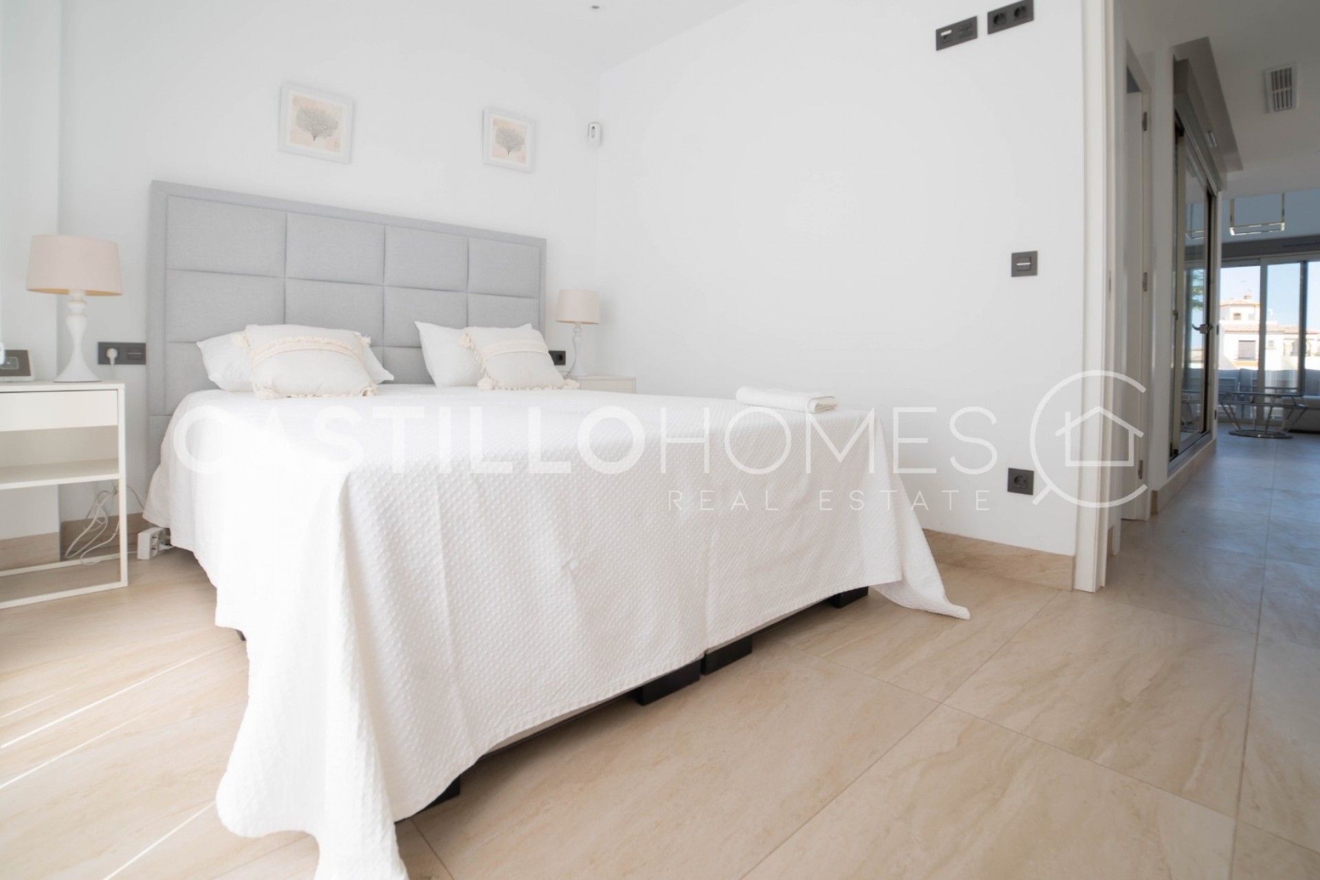 Reventa - Villa -
Orihuela Costa - Las Filipinas