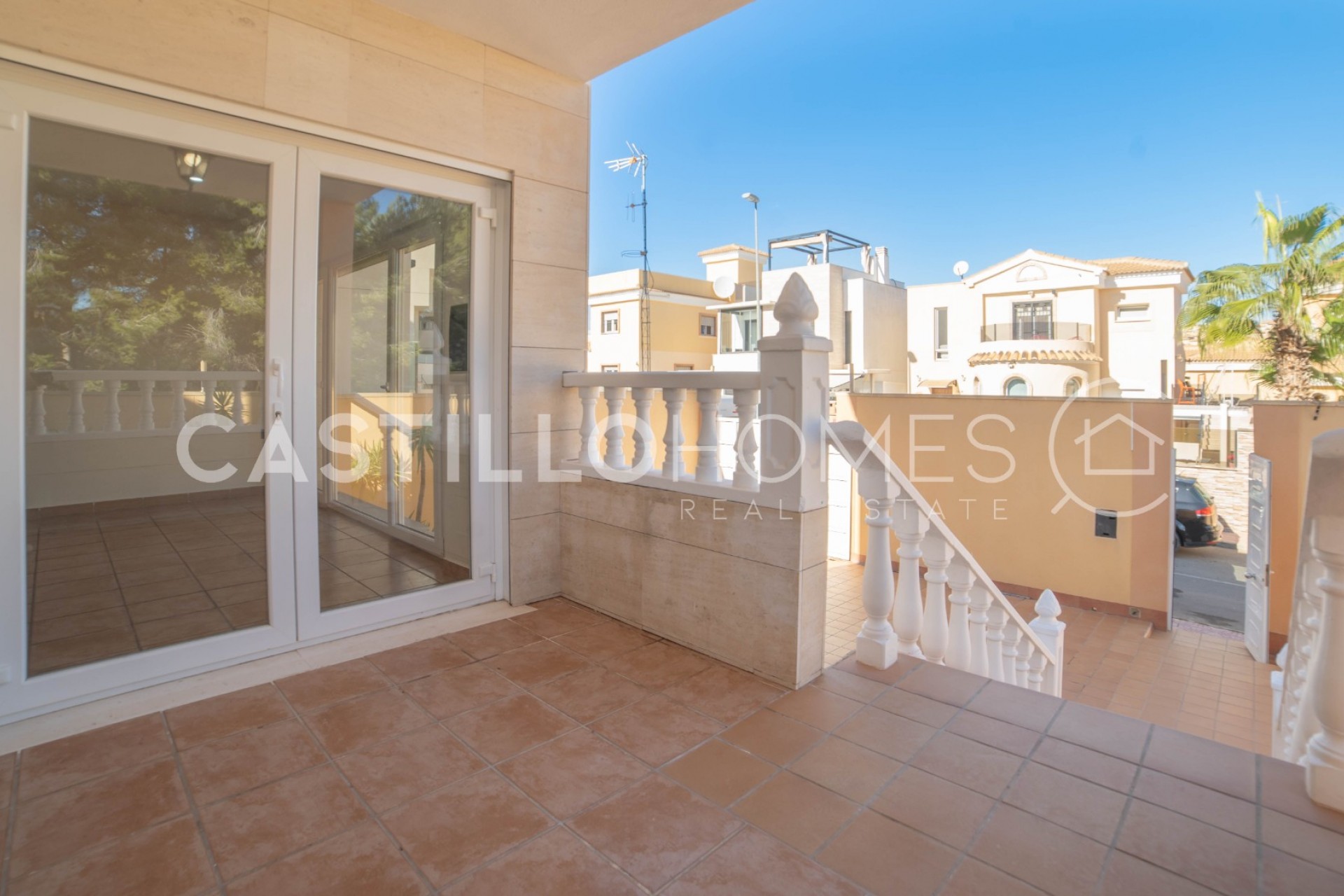 Reventa - Villa -
Orihuela Costa - Las Filipinas
