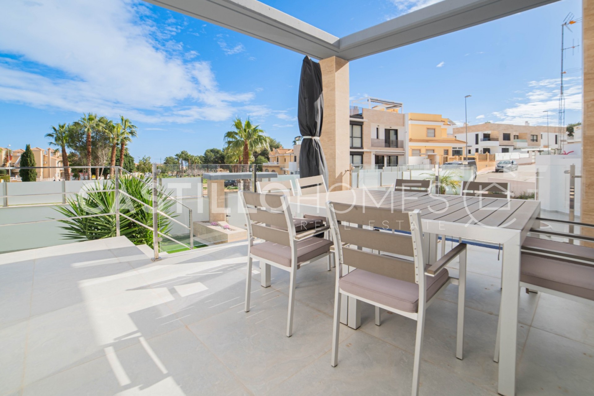 Reventa - Villa -
Orihuela Costa - Las Filipinas