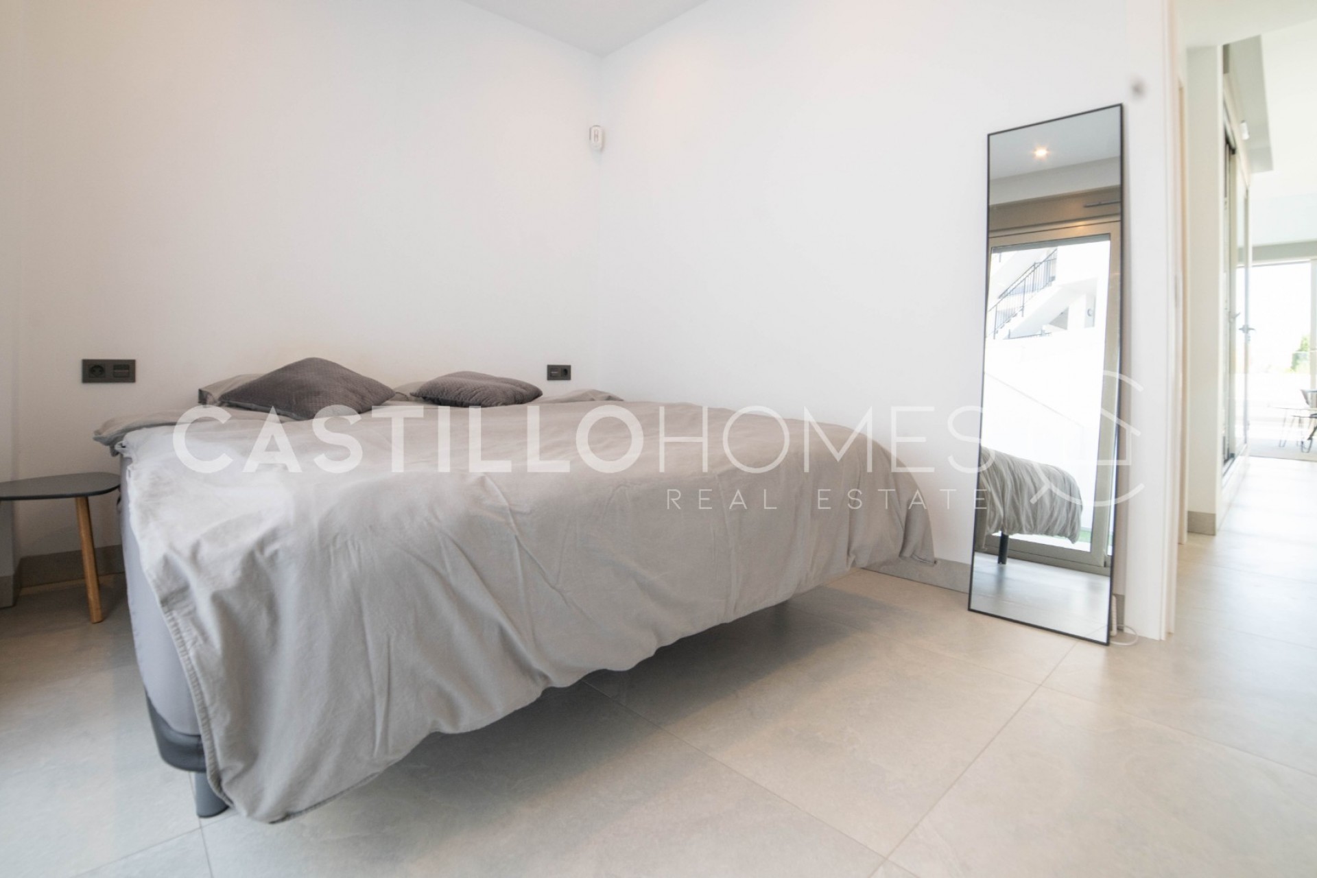 Reventa - Villa -
Orihuela Costa - Las Filipinas