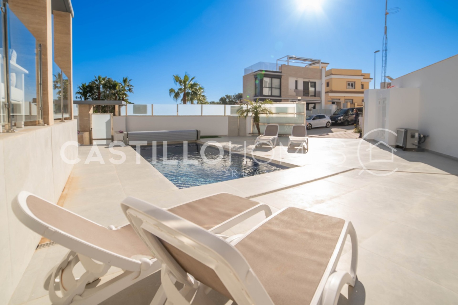 Reventa - Villa -
Orihuela Costa - Las Filipinas