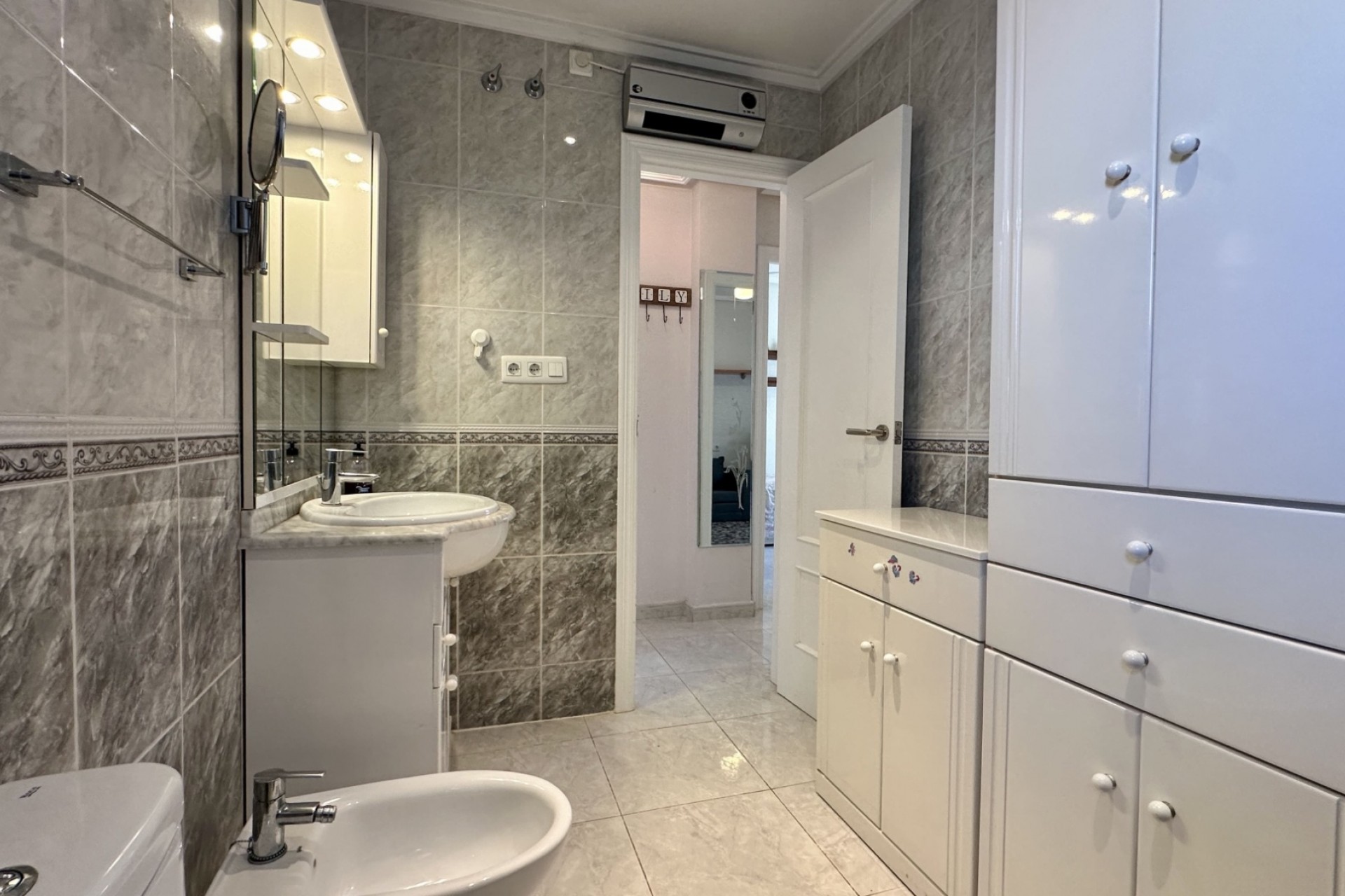 Reventa - Villa -
Orihuela Costa - Los Altos