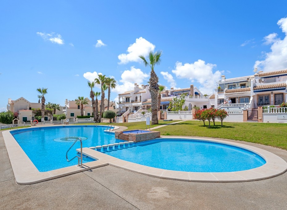 Reventa - Villa -
Orihuela Costa* - Los Dolses*