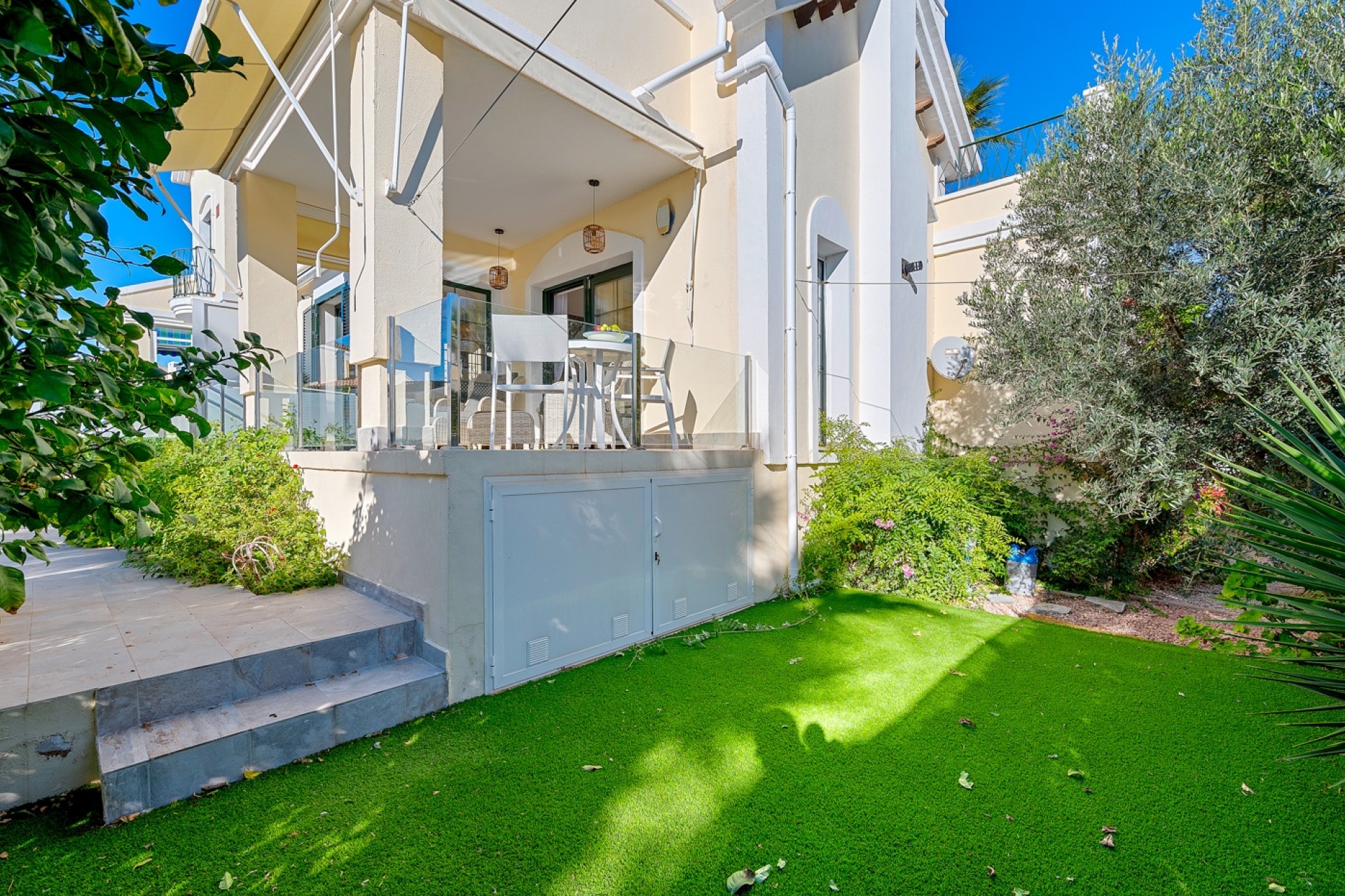 Reventa - Villa * -
Orihuela Costa* - Los Dolses*