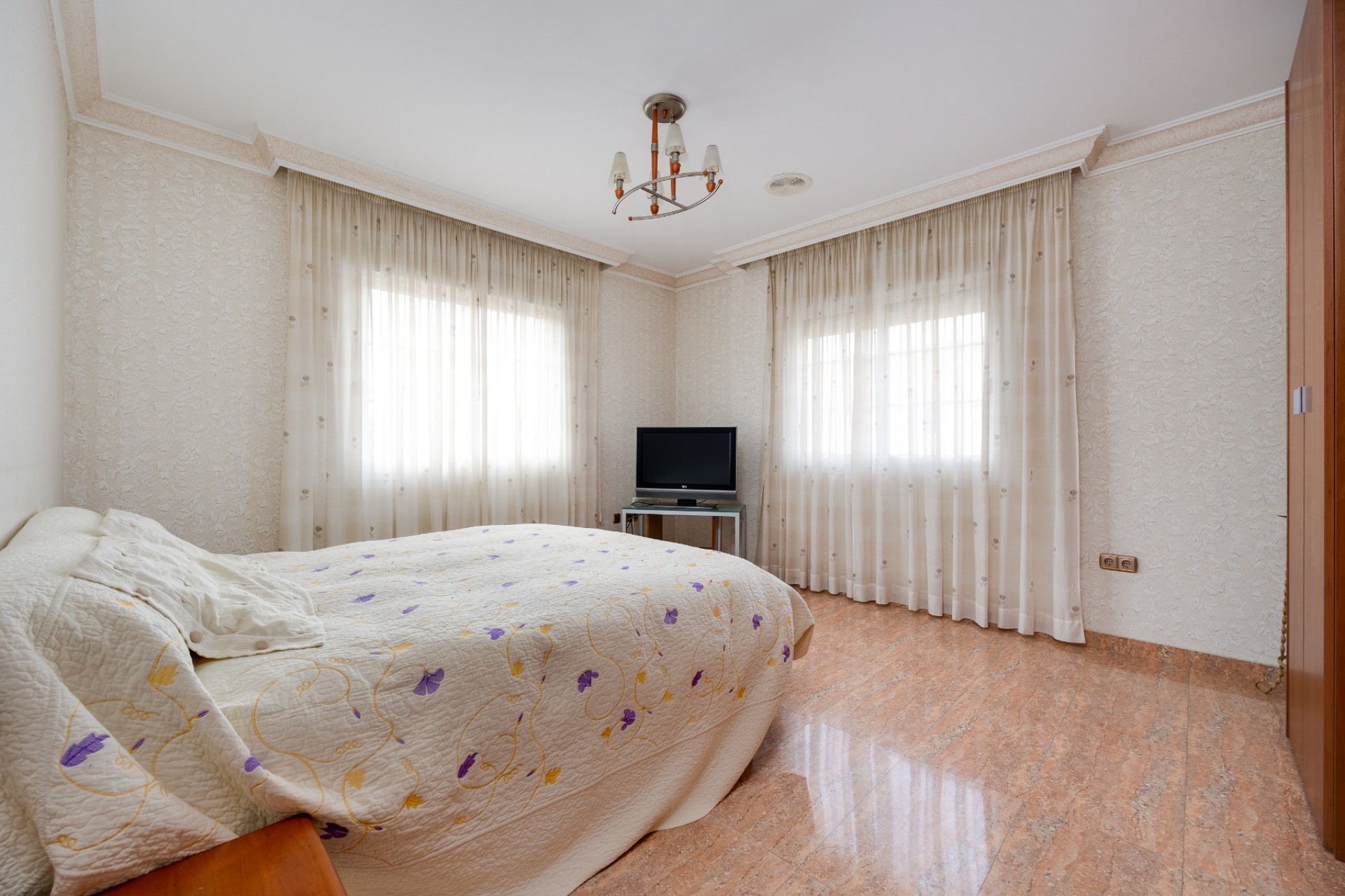 Reventa - Villa -
Orihuela Costa - Orihuela