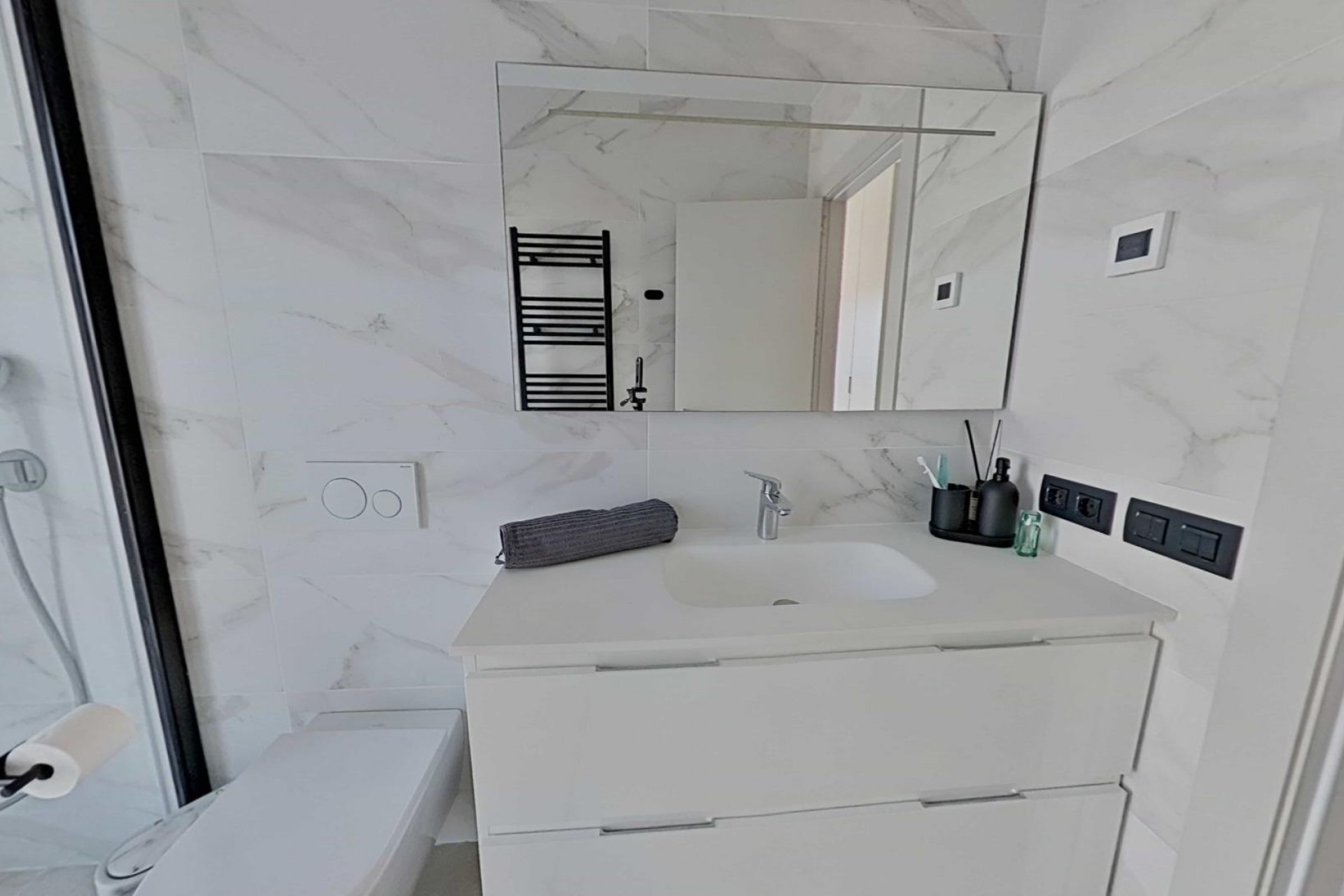 Reventa - Villa -
Orihuela - Las Colinas Golf