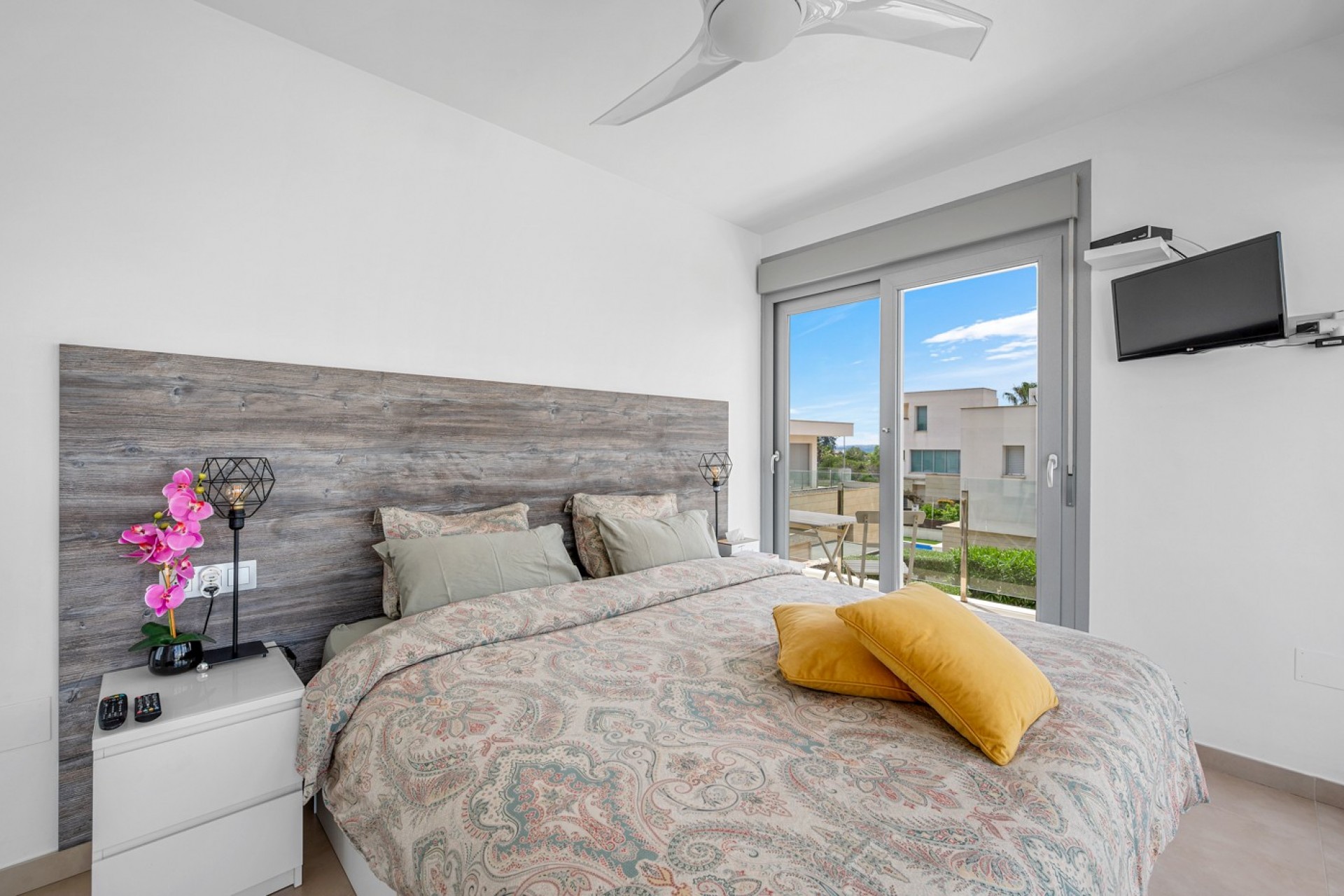 Reventa - Villa -
Orihuela - Vistabella