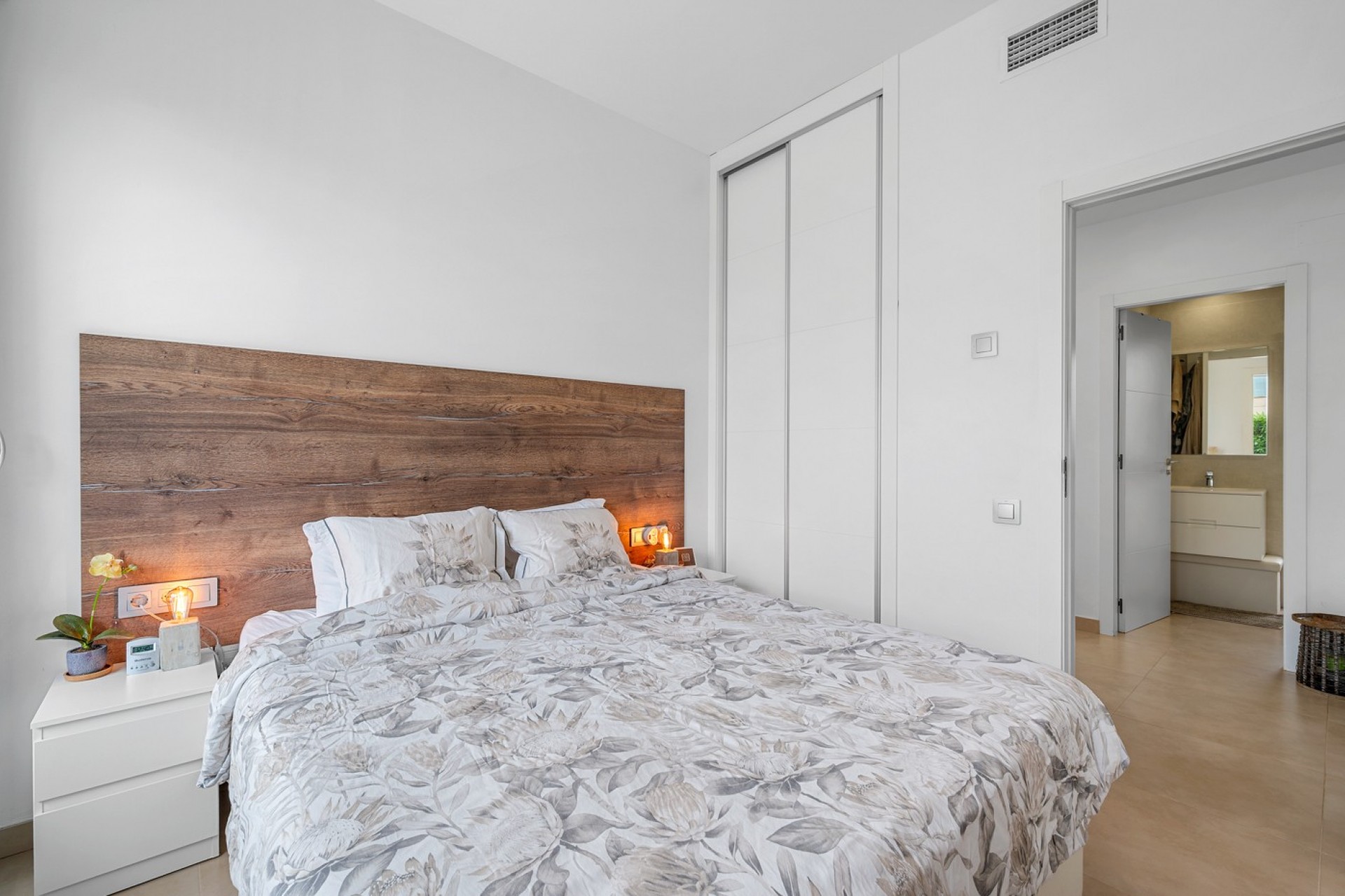 Reventa - Villa -
Orihuela - Vistabella