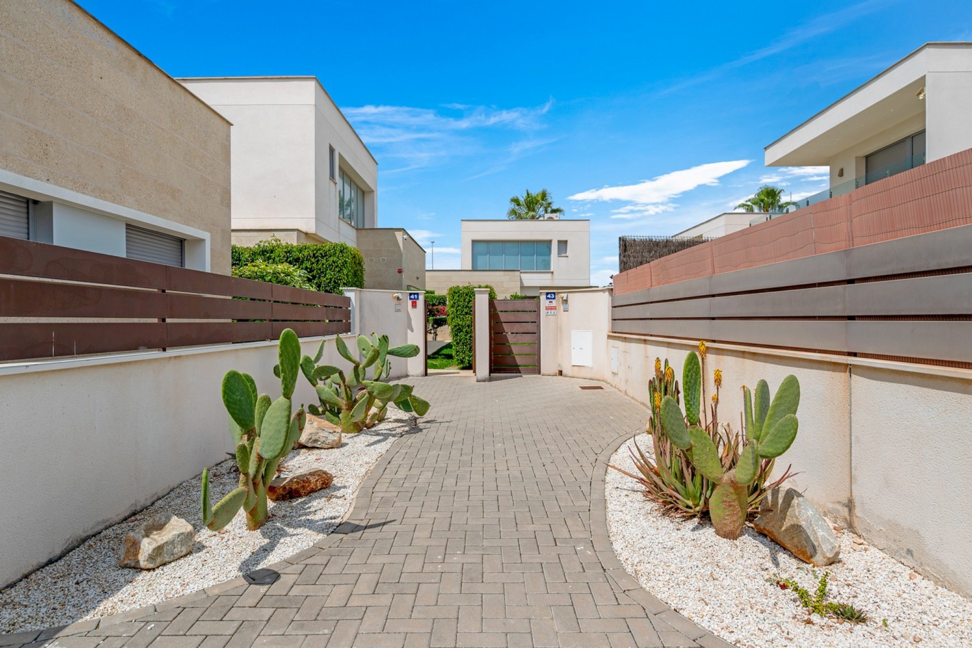 Reventa - Villa -
Orihuela - Vistabella