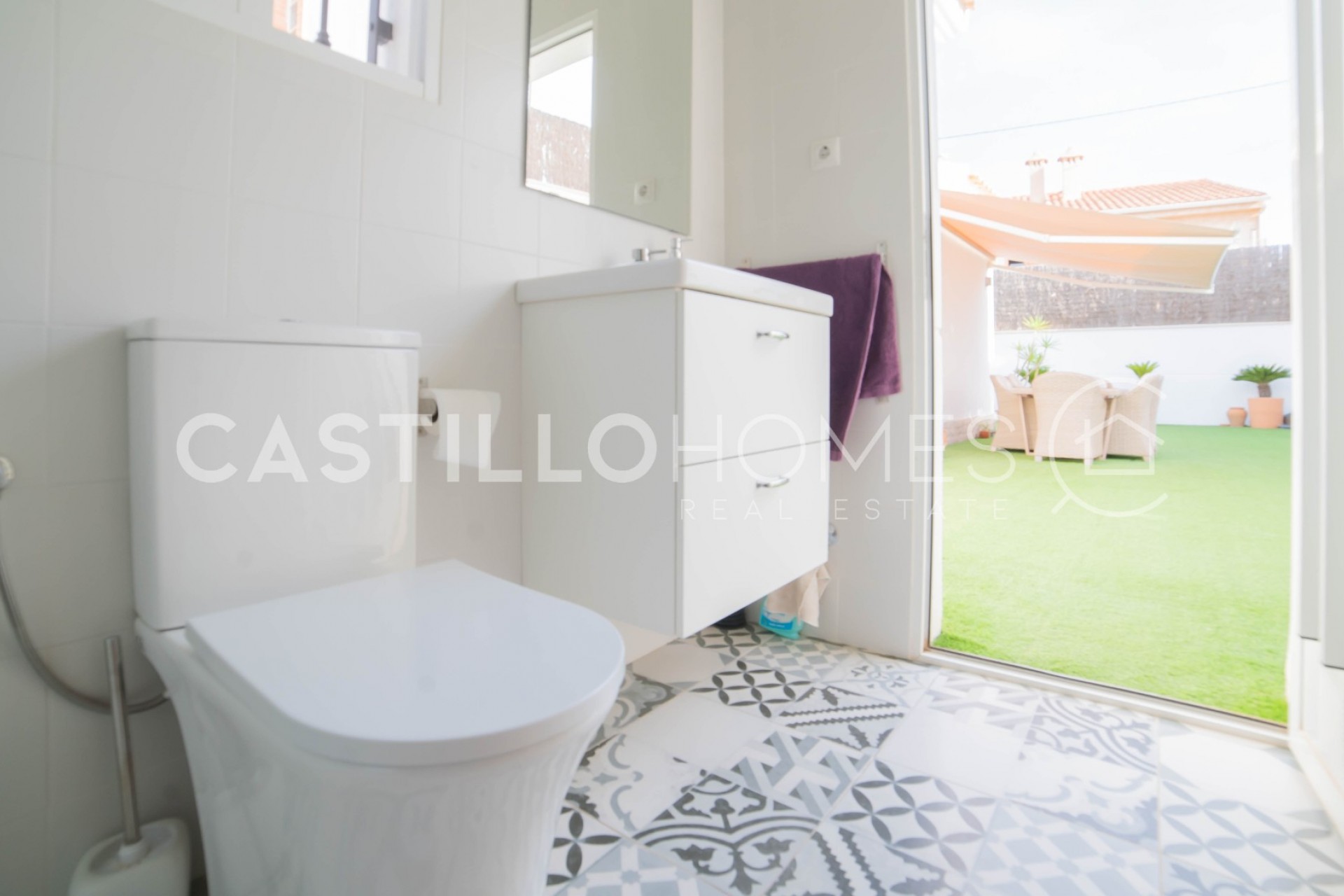 Reventa - Villa -
Pilar de la Horadada - Torre de la Horadada