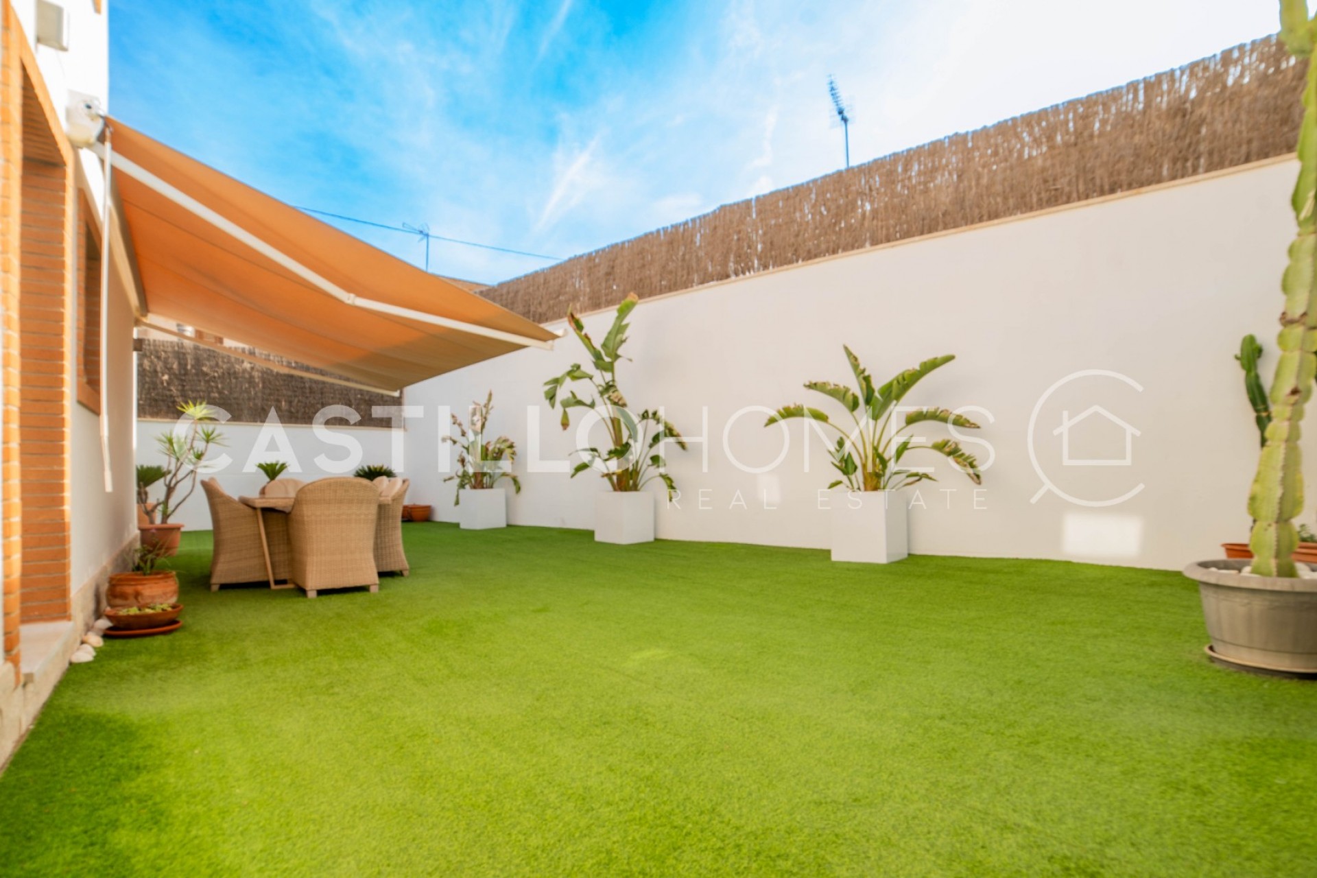 Reventa - Villa -
Pilar de la Horadada - Torre de la Horadada