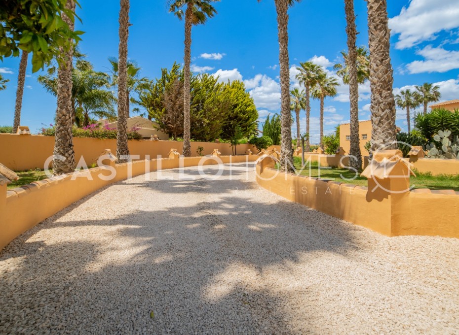 Reventa - Villa -
Rafal