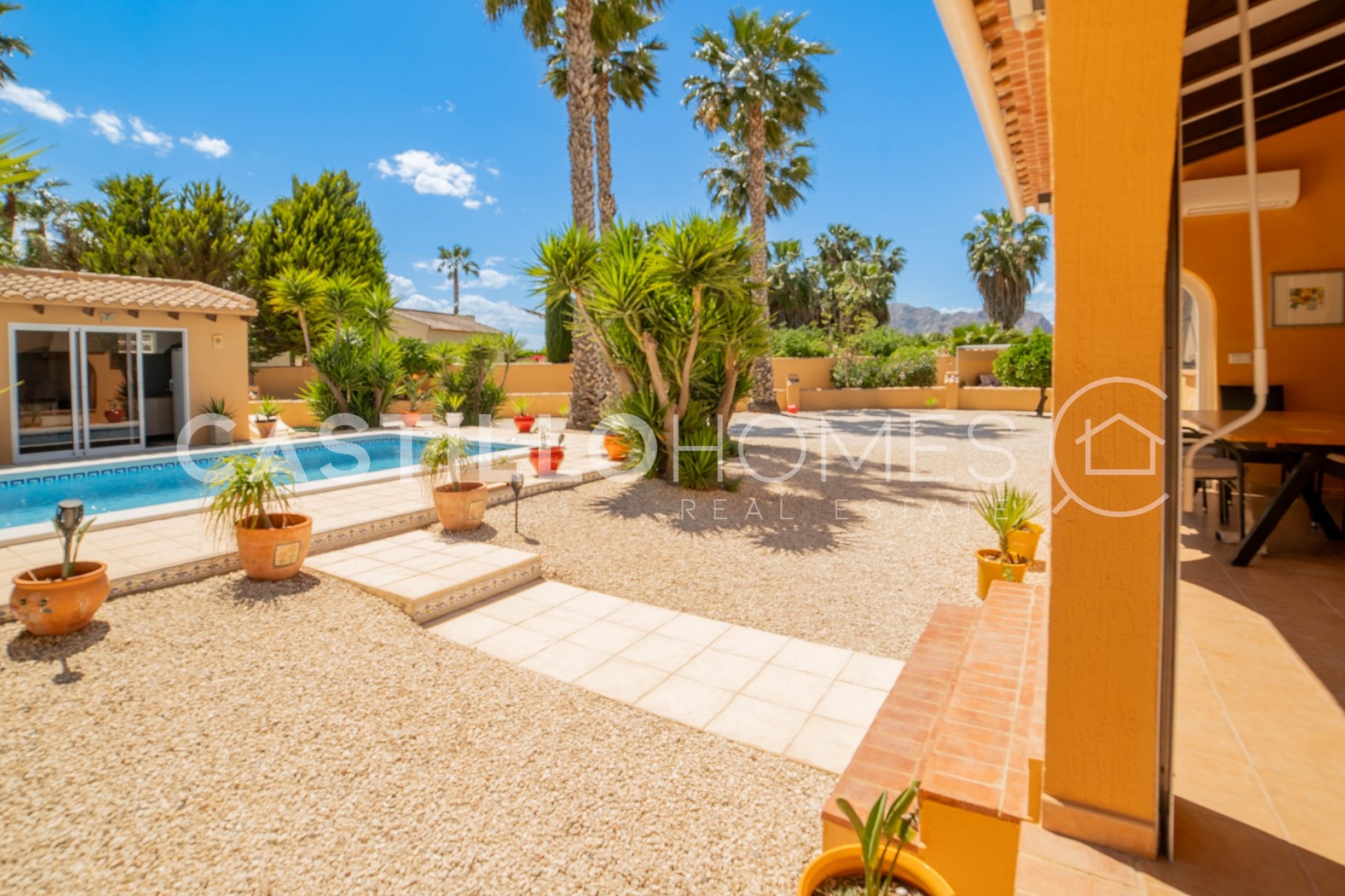 Reventa - Villa -
Rafal
