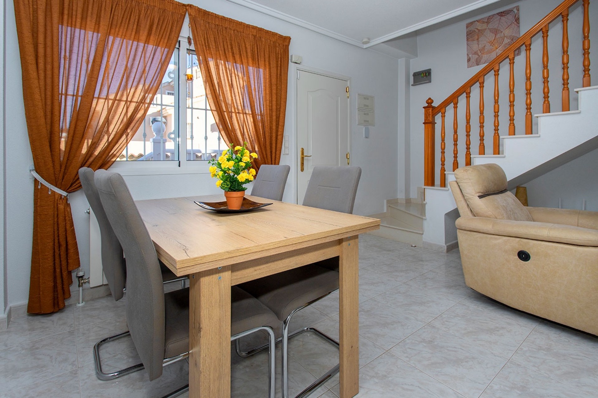 Reventa - Villa -
Rojales - Pueblo