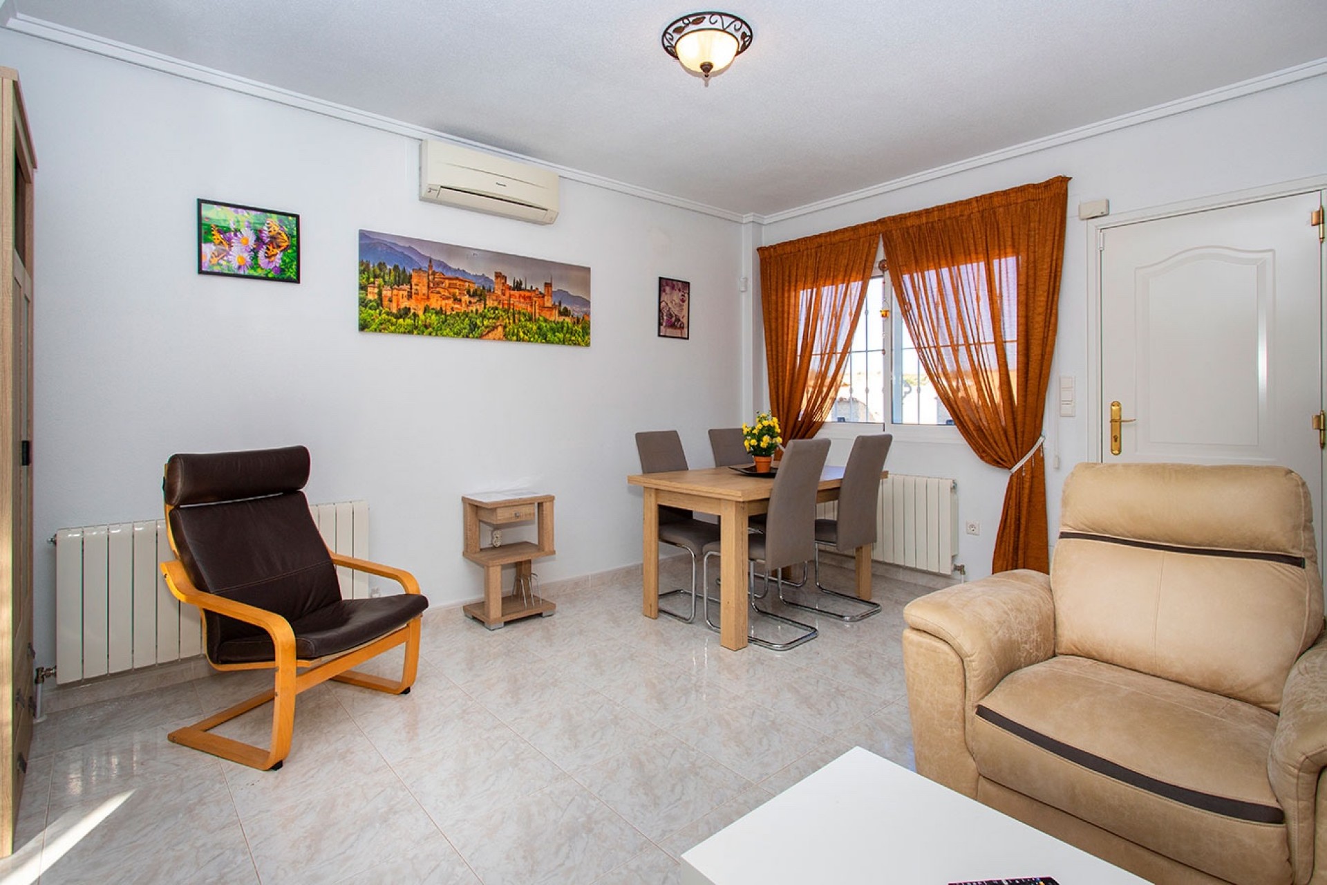 Reventa - Villa -
Rojales - Pueblo